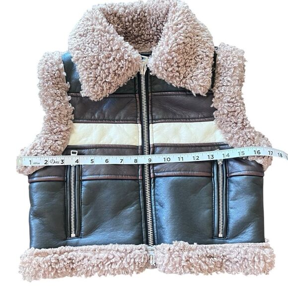 Urban Outfitters Donald Moto Vest - Picture 5 of 7